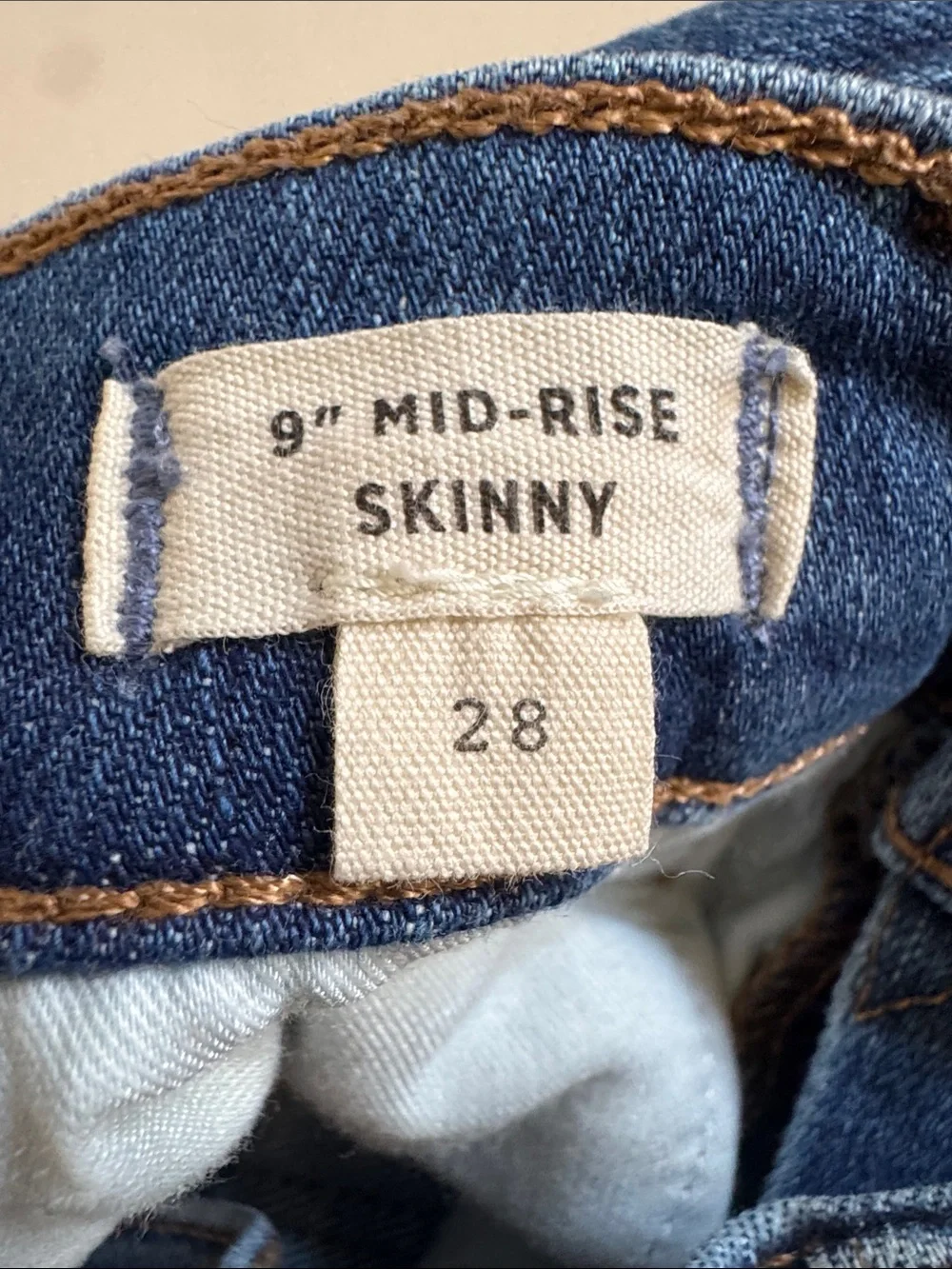 Madewell 9” Mid-Rise Skinny Jeans in Denim Blue